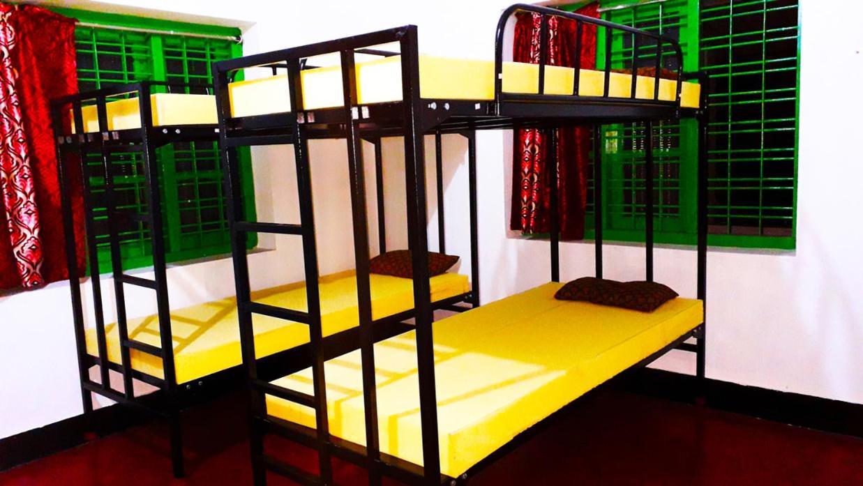 Seenu'S Pg Accommodation 팔라카드 외부 사진